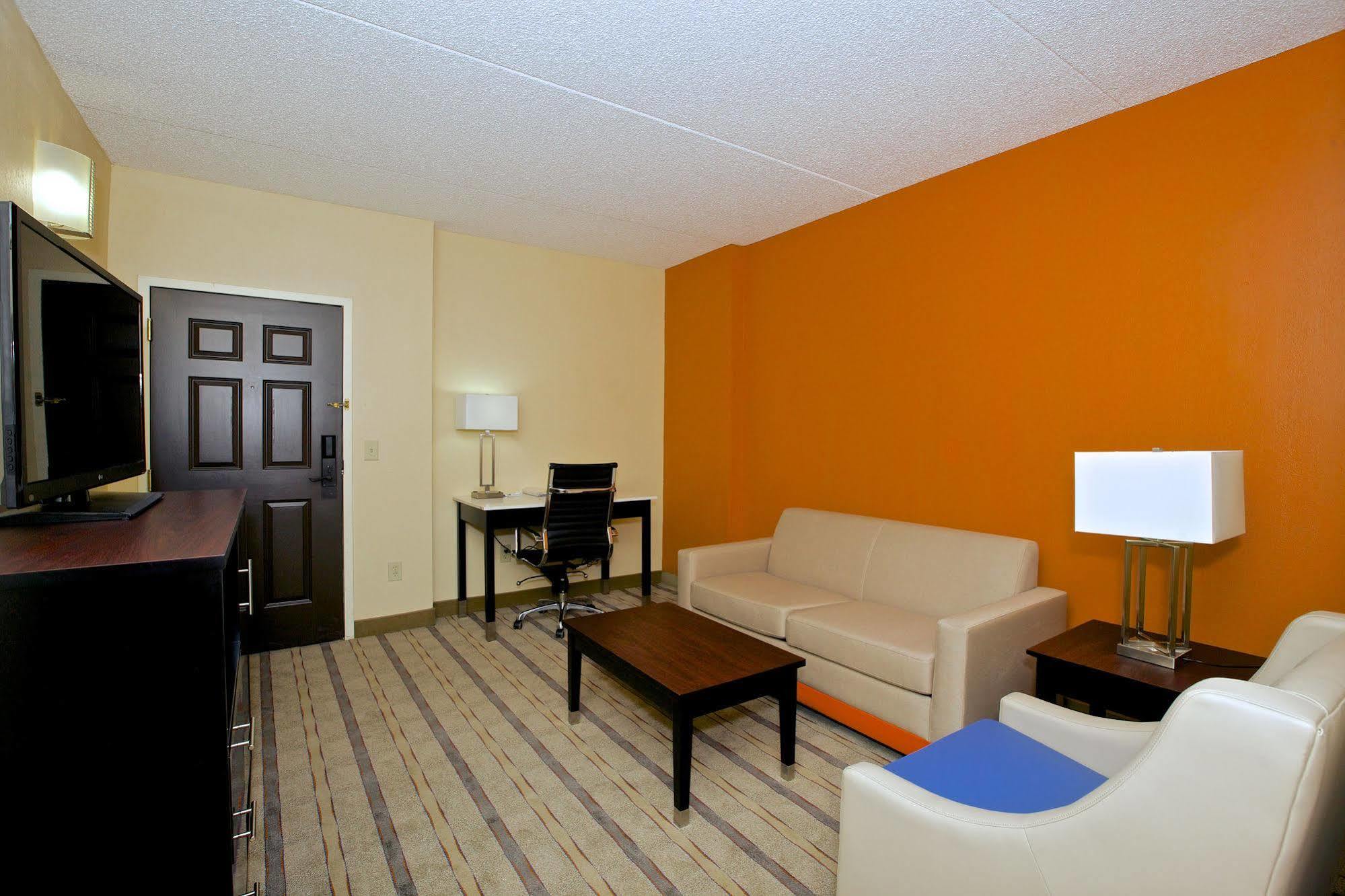 Holiday Inn Express & Suites Atlanta Ne- Duluth By Ihg Экстерьер фото